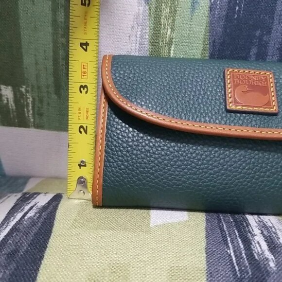 🎯DOONEY & BOURKE Pebbled Leather Continental Clutch Wallet Forest/Green Leather - Picture 4 of 9